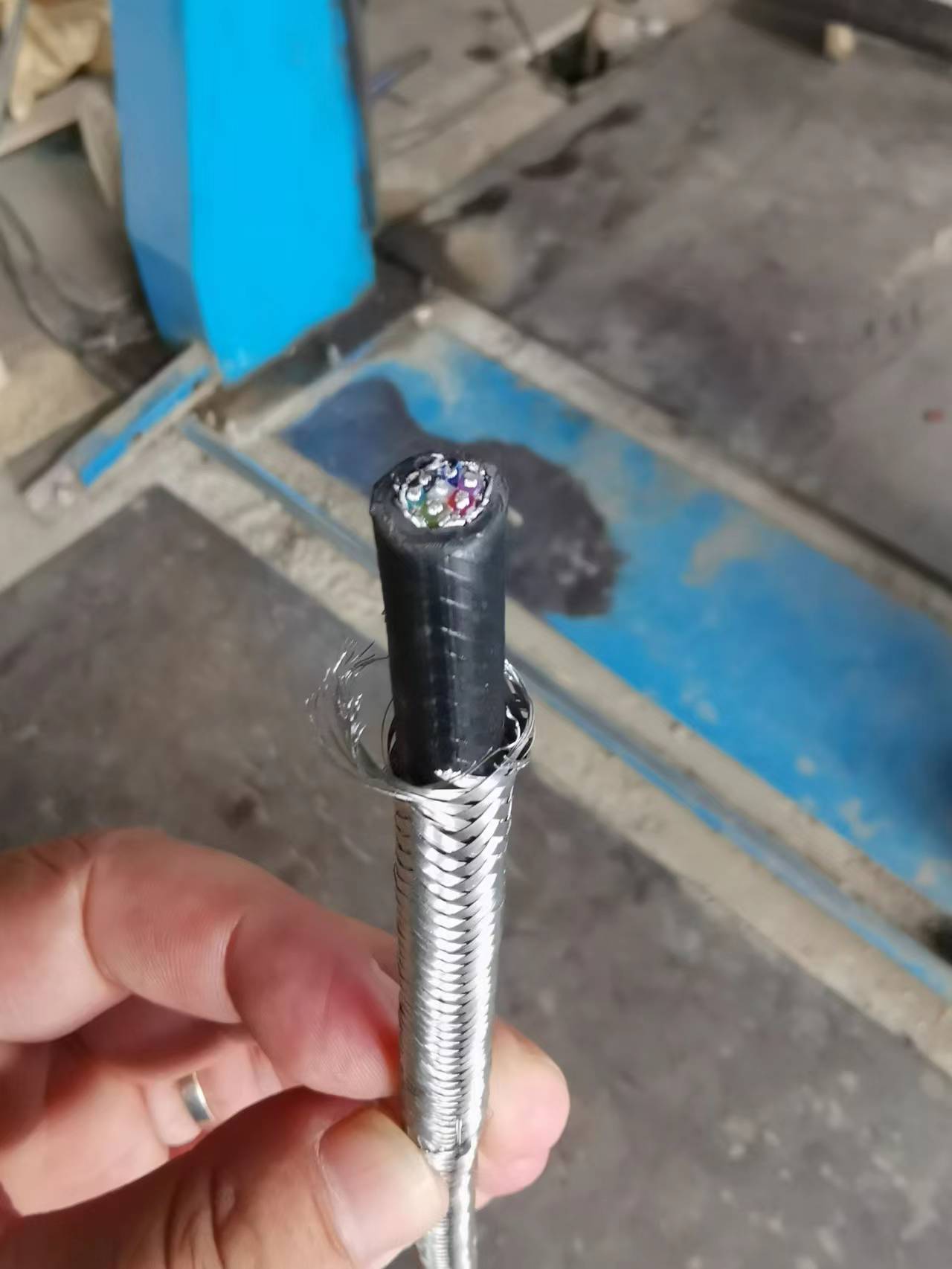 PRVZP-1-LF-6*0.6 6*0.5 6*0.75称重传感器双屏蔽信号电缆